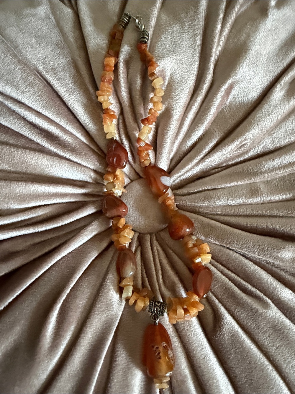 Source Unknown Warm carnelian agate Chip & Pendant really nice Necklace
